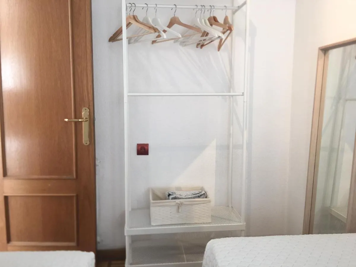 Apartamento Cartella 4 Habitaciones Barcelona 0*,